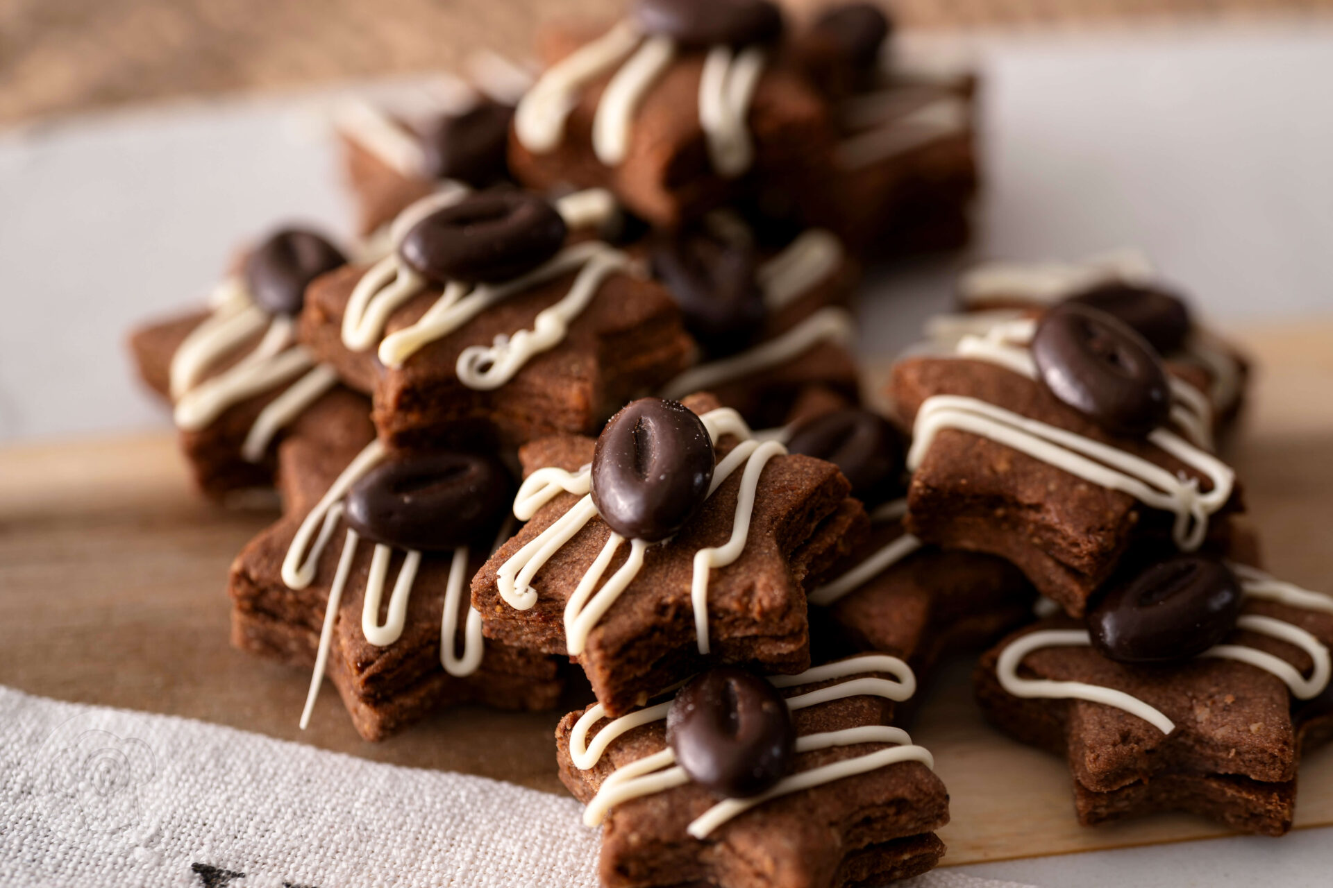Kaffeeplätzchen: einfache aromatische Weihnachtskekse 2 Kaffeeplätzchen - Mokkaplätzchen - Espressoplätzchen