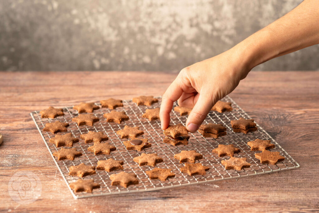 Kaffeeplätzchen: einfache aromatische Weihnachtskekse 11 Kaffeeplätzchen - Mokkaplätzchen - Espressoplätzchen - Zubereitung
